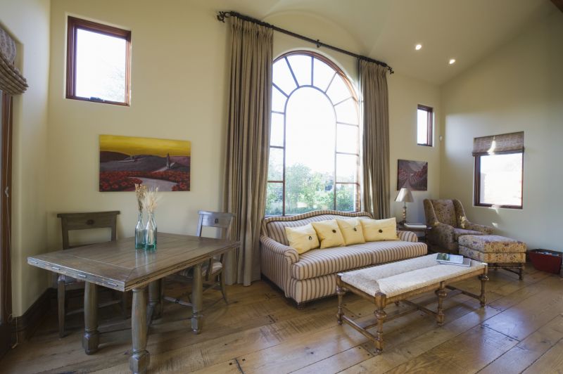 Arched Window Repair in Kansas City, KS