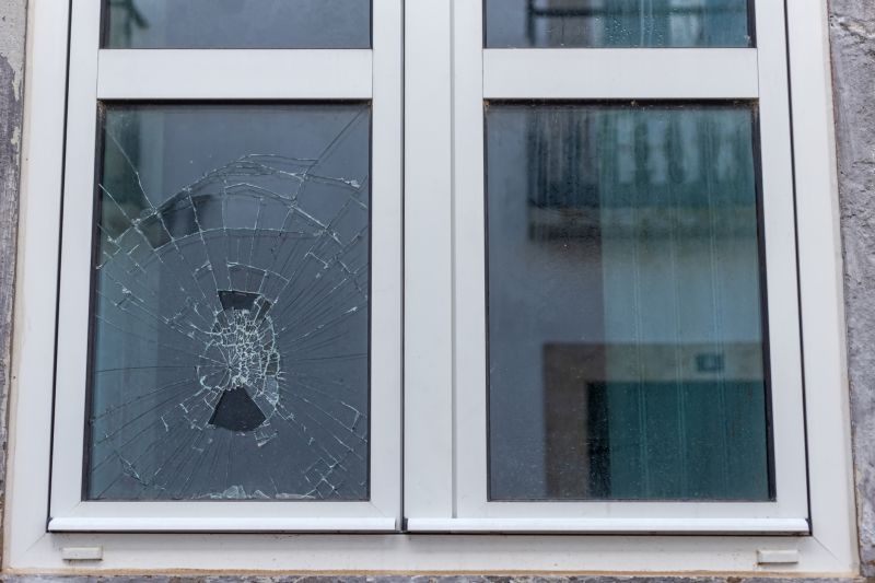 Cracked Window Repair in Olathe, KS