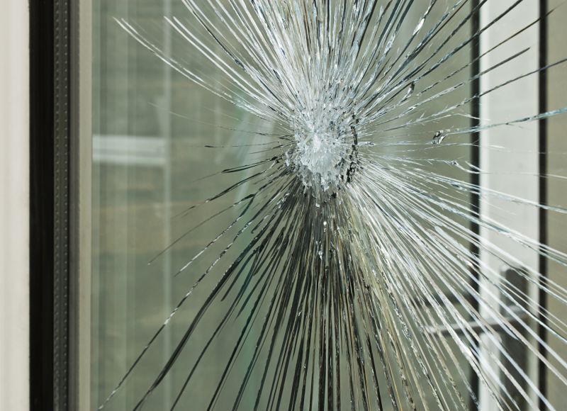 Cracked Window Repair in Alpharetta, GA